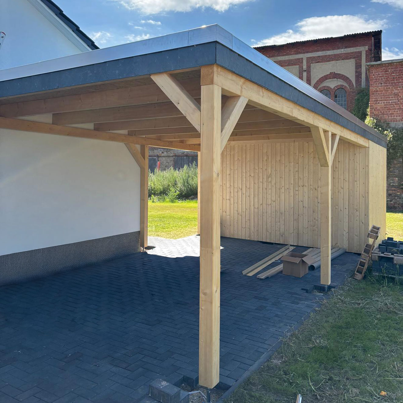 Schöne Stadtvilla Leipzig mit riesigen Fenstern als Holzhaus (Fertighaus) oder Massivhaus